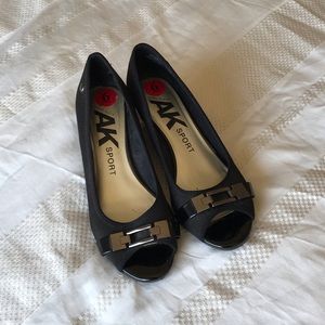 New Anne Klein Flats - Never worn